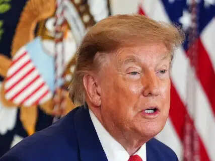 US Senate Passes Bill Targeting Russian Oil Buyers: Will India and China Face Massive 100% Tariffs?