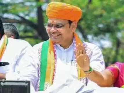 Bengal Decided to Oust Corrupt Govt, Rajasthan CM Bhajan Lal Sharma’s Massive Roadshow in Siliguri Sparks Political Fire