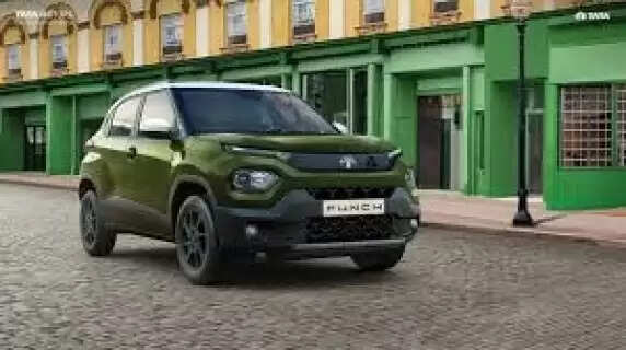 Up to 80,000 off on this SUV that has a 36-megapixel punch, priced below Rs 6 lakh