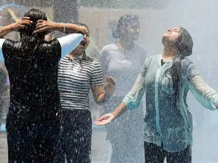 Rajasthan Weather Update: Heatwave Grips State with Temperatures Hitting 46°C, Dust Storm and Rain